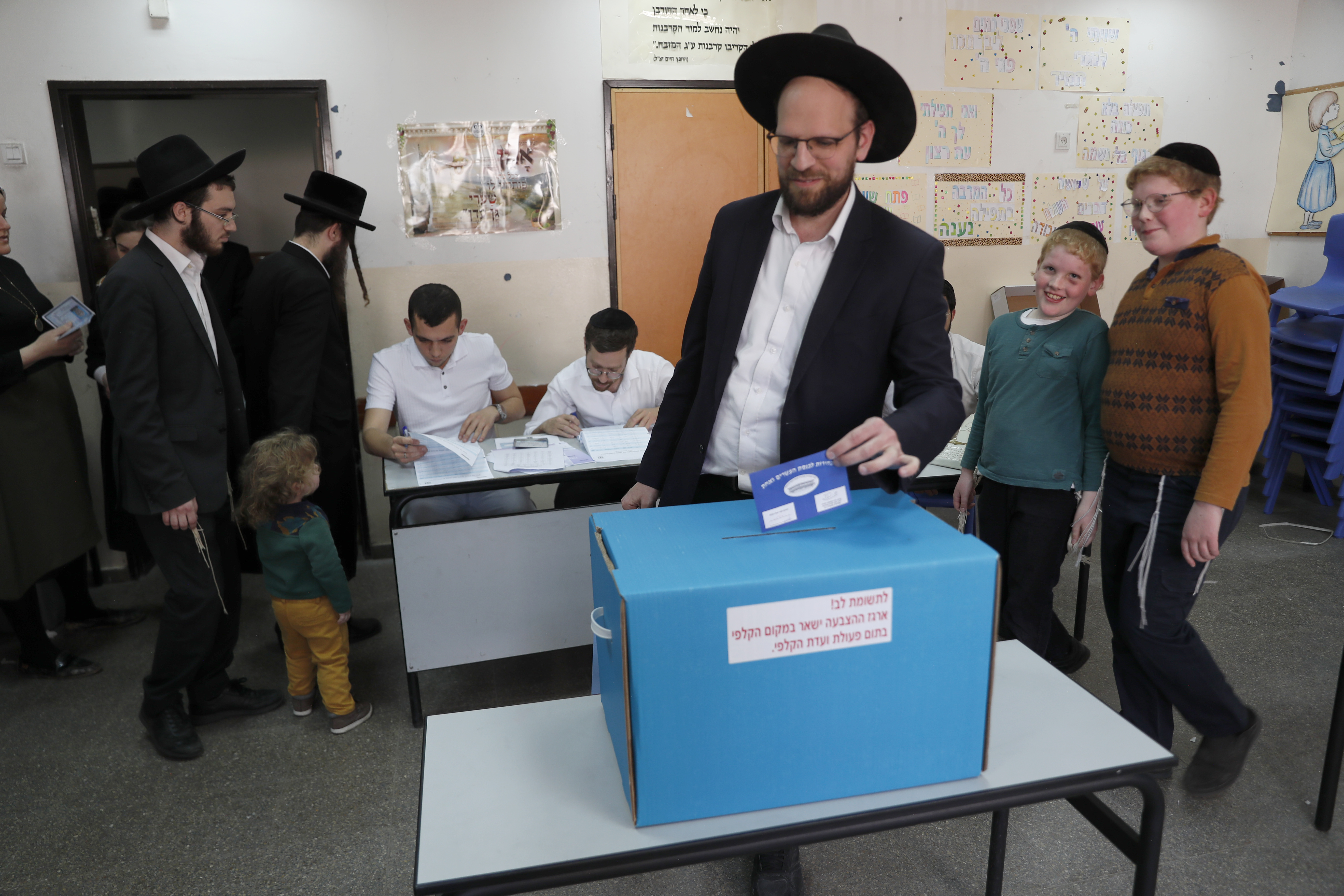 An Israeli Jewish man casts his vote at a polling station during the Elections of the 21st Knesset (parliament) of Israel, in the city of Bnie Brak, near Tel Aviv, 09 April 2019. EPA
