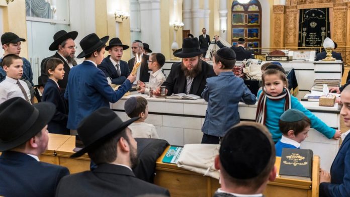 Rabbi Of Odessa Jewish Community Stocks Up On Food, Hires Israeli Security Guards As War Looms