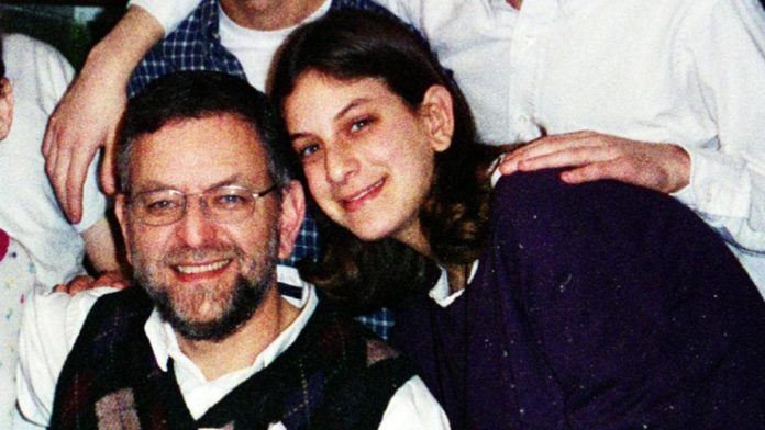 FILE - Malki Roth with her father Arnold Roth in January 2001.