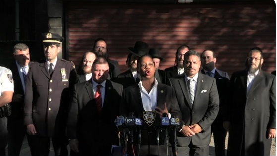 WATCH: NYPD Police Commissioner Visits Williamsburg To Announce Arrests in Recent Attacks On Hasidic Jews