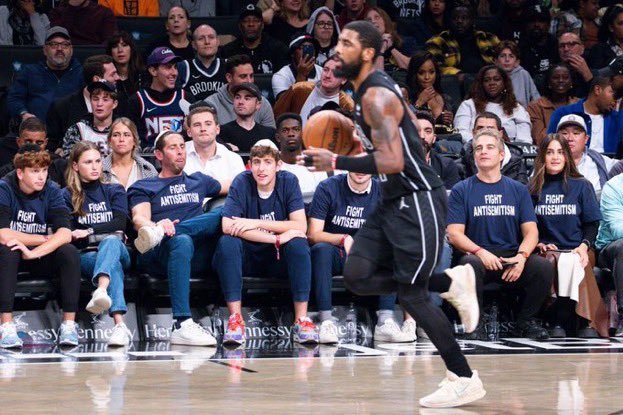 Yeshiva Students Troll NBA Star Kyrie Irving at Nets Game, Following Antisemitic Tweet
