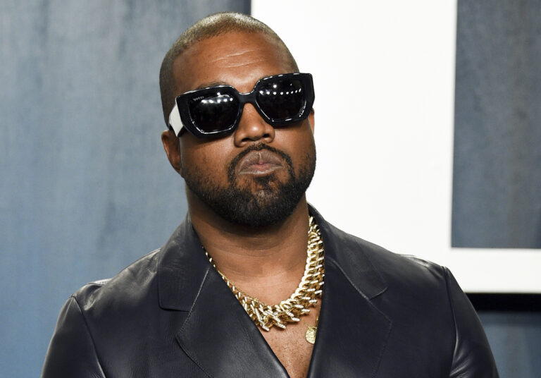 Kanye West Reinstated on Twitter | SOURCE: VINnews