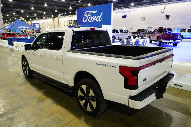 Ford Recalls 870K F-150 Pickups in US Because Parking Brakes Can Turn On Unexpectedly | SOURCE: VINnews