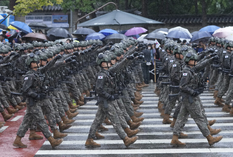 South Korea Parades Troops and Powerful Weapons in Its Biggest Armed Forces Day Ceremony in Years | SOURCE: VINnews