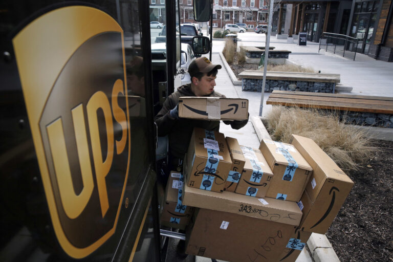 UPS Plans to Hire More Than 100,000 Holiday Workers This Year, on Par With Last Year | SOURCE: VINnews