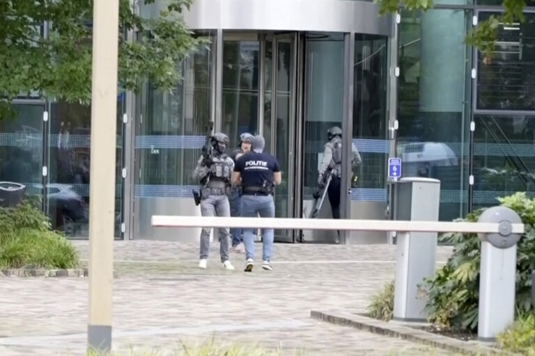 Dutch Police Say 2 People Are Killed in Shootings at a University Hospital and Home in Rotterdam | SOURCE: VINnews