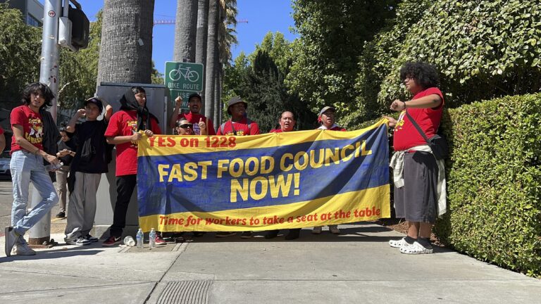 California Gov. Gavin Newsom Signs Law to Raise Minimum Wage for Fast Food Workers to $20 per Hour | SOURCE: VINnews