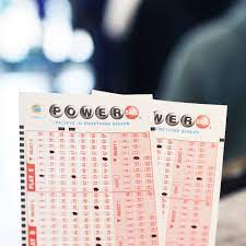 Powerball Jackpot Rises to $1.04 Billion After Another Drawing Without a Big Winner | SOURCE: VINnews