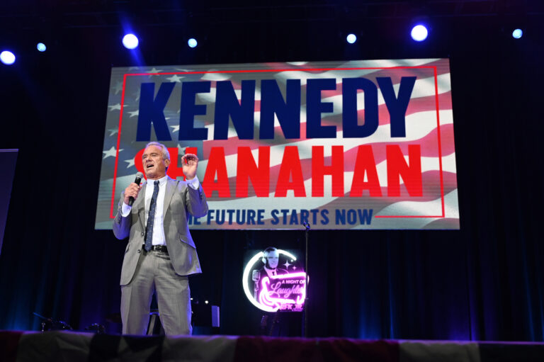 Robert F. Kennedy Jr. Challenges Donald Trump to Debate at Libertarian Convention | SOURCE: VINnews