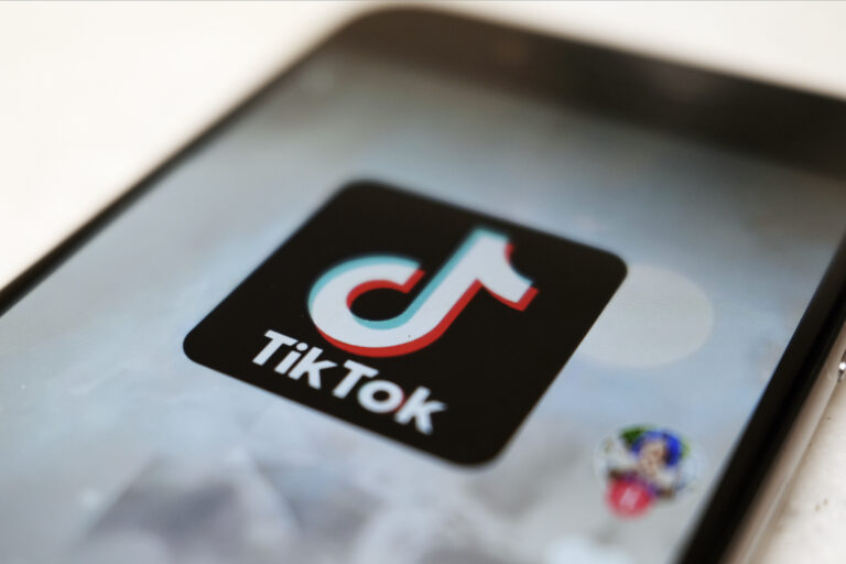 TikTok Content Creators Sue the U.S. Government Over Law That Could Ban the Popular Platform | SOURCE: VINnews