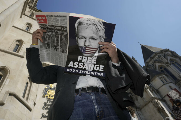 Wikileaks Founder Assange Wins Right to Appeal Against an Extradition Order to the US | SOURCE: VINnews