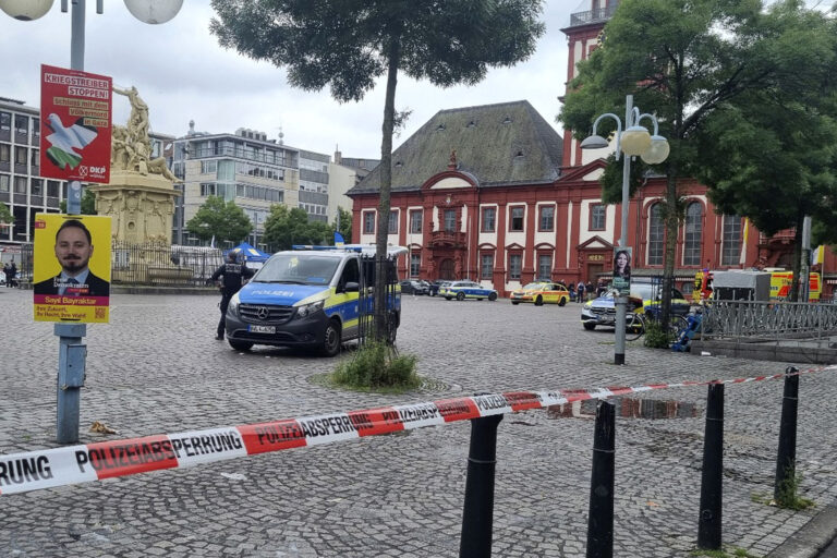 German Court Orders Man Born in Afghanistan Held After Knife Attack at an Anti-political Islam Event | SOURCE: VINnews