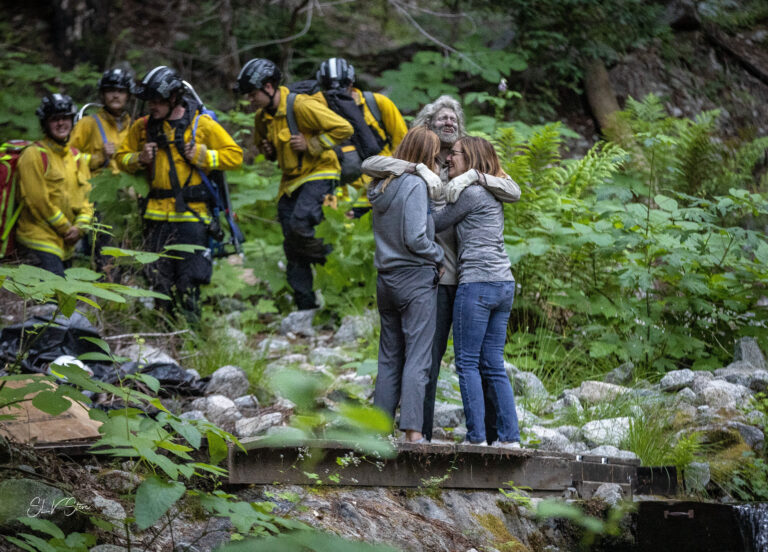 Hiker Found Safe After 10 Days in Northern California Mountains | SOURCE: VINnews