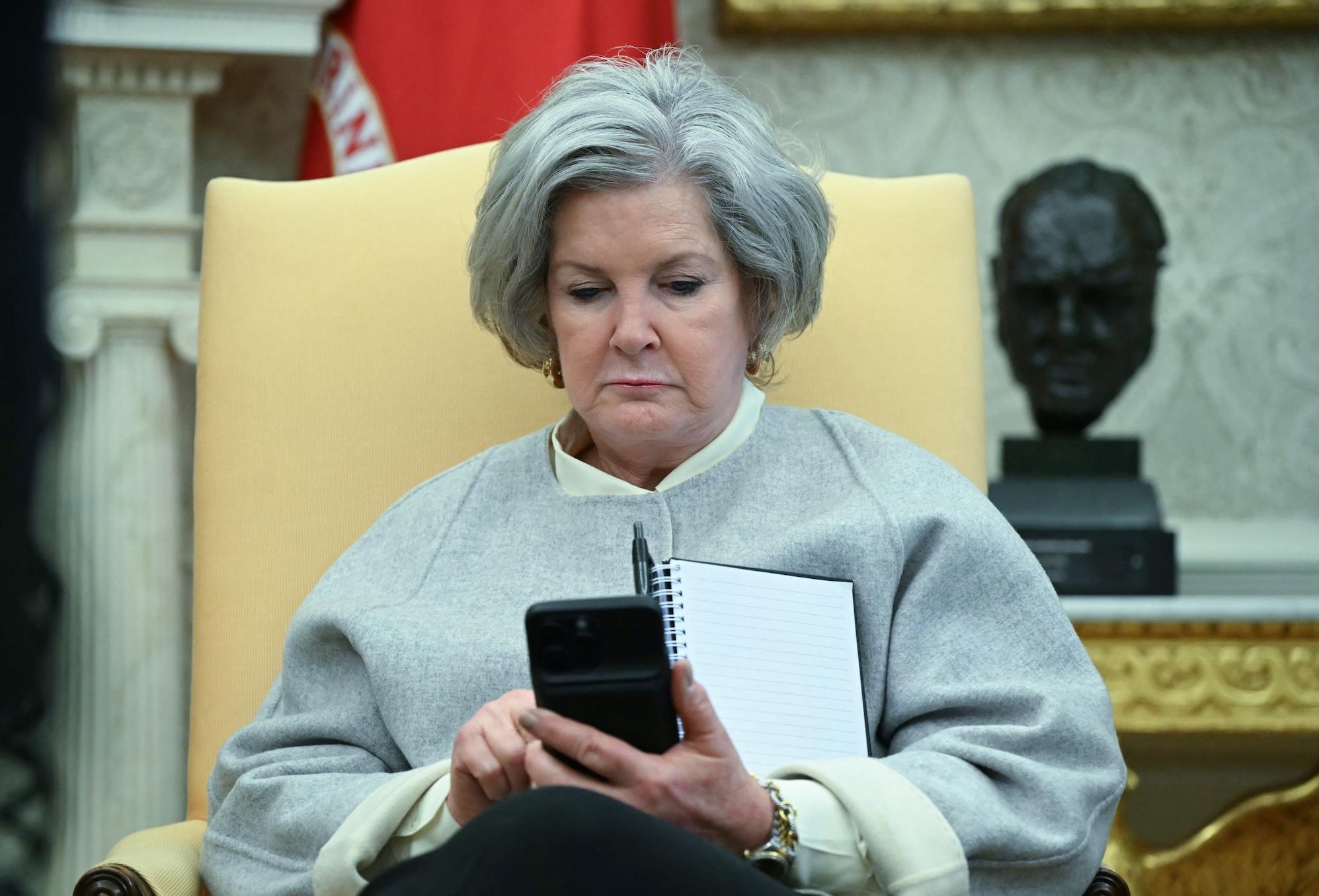 Report: White House Intensified Leak Probe Over Air Force One Disclosures