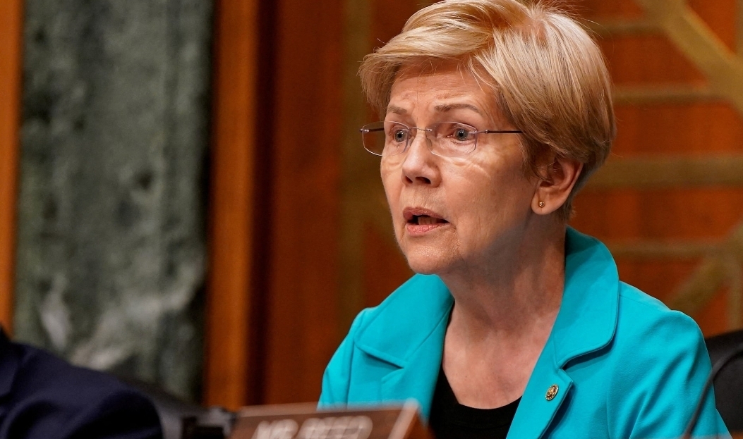 Bessent Accuses Warren Of Misunderstanding Treasury’s Yen Intervention