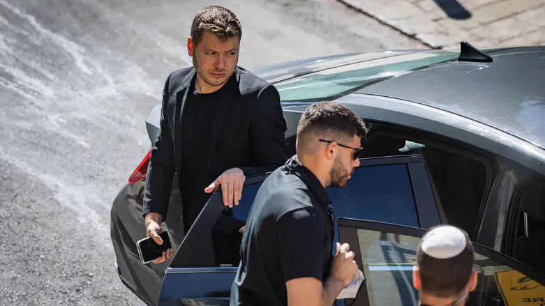 Yair Netanyahu Claims Haaretz Journalist Helped Expose Him to Iranian Operatives