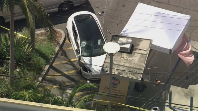 Los Angeles Crash: 1 Dead, 4 Injured After Senior Driver Hits Pedestrians at...